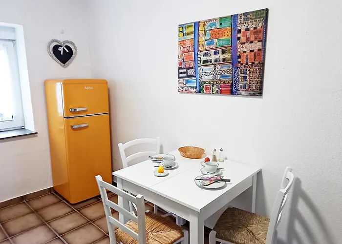 Haus Uni 1 Koblenz (Rhineland-Palatinate)